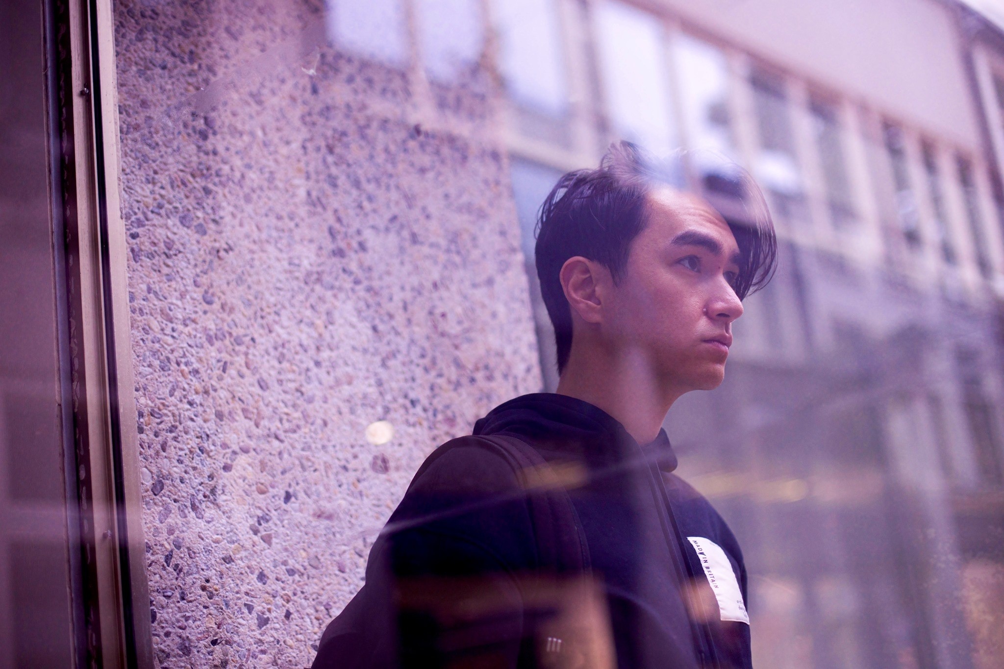 An In-Depth Look at ‘Make It Easy’: Robby East’s Melodic Collaboration with Lizzy Land