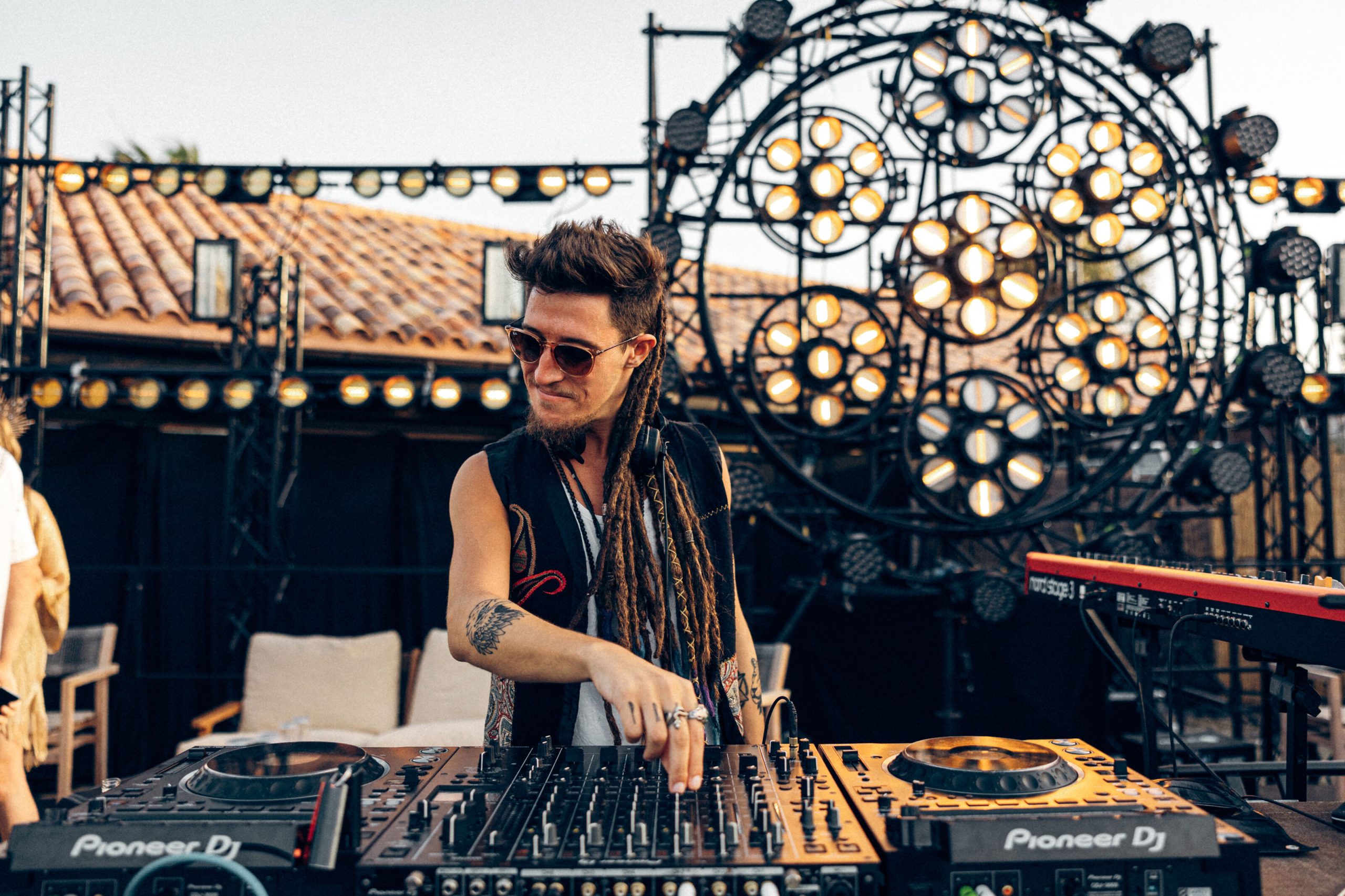 ÜNAM Speaks on Experience and the Place of Music in the World in Exclusive Interview