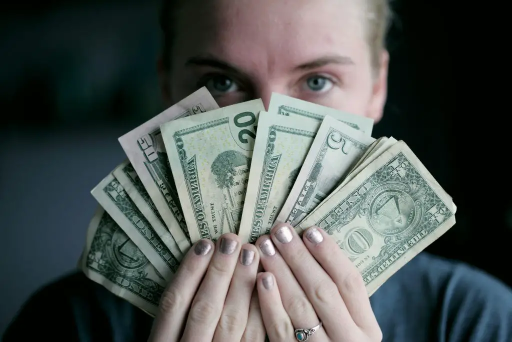 How One Independent Artist Turned Music Promotion into Money