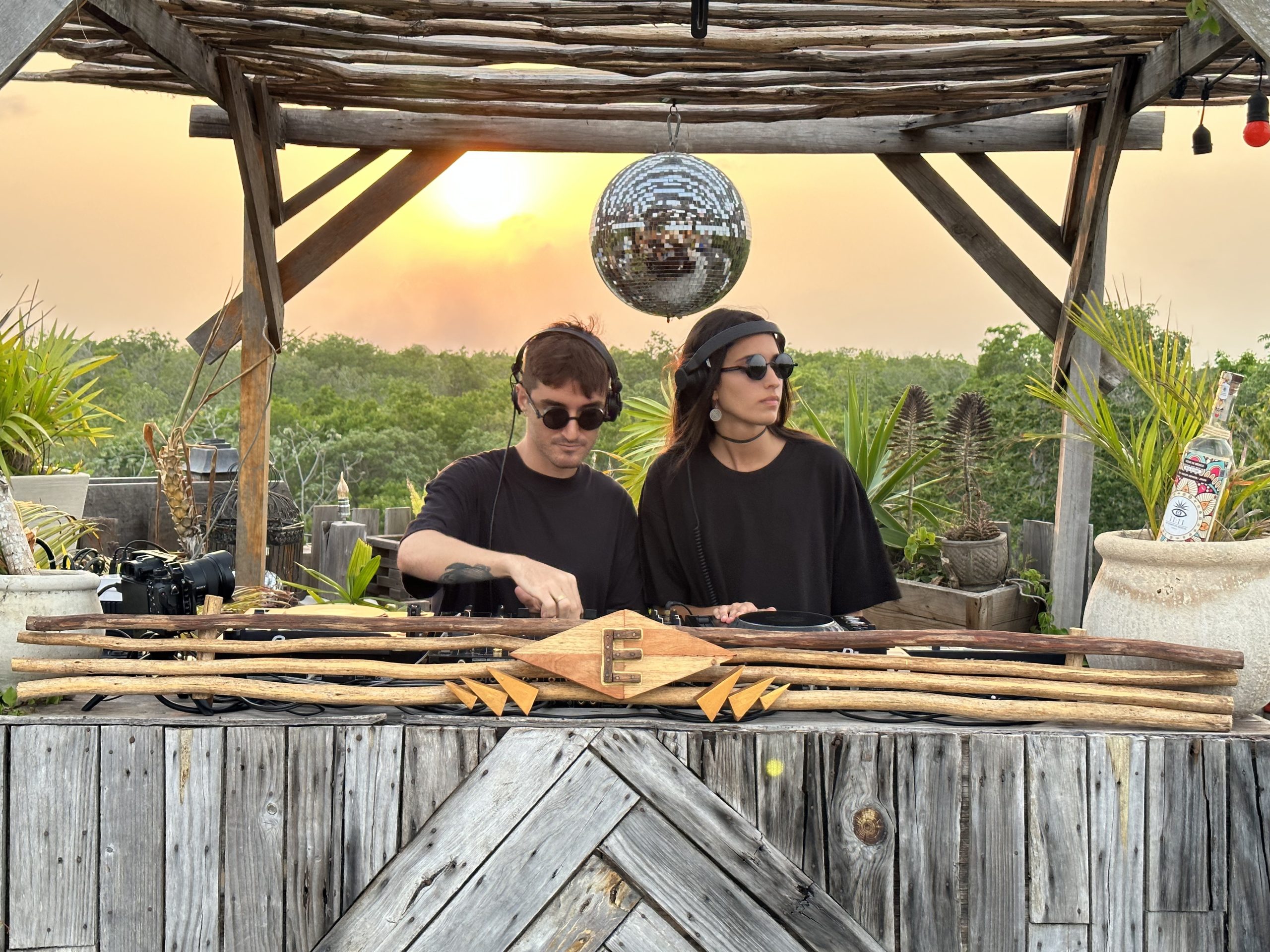Mundos Sutis Speak on their Background and Influences in Exclusive Interview