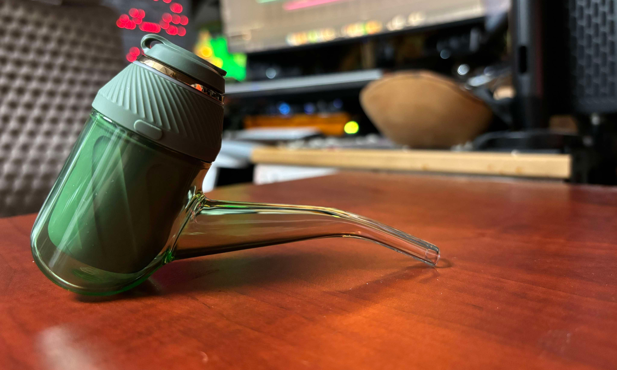 Is Puffco Proxy Worth It? 4 Reasons Why People LOVE This Vape So Damn Much